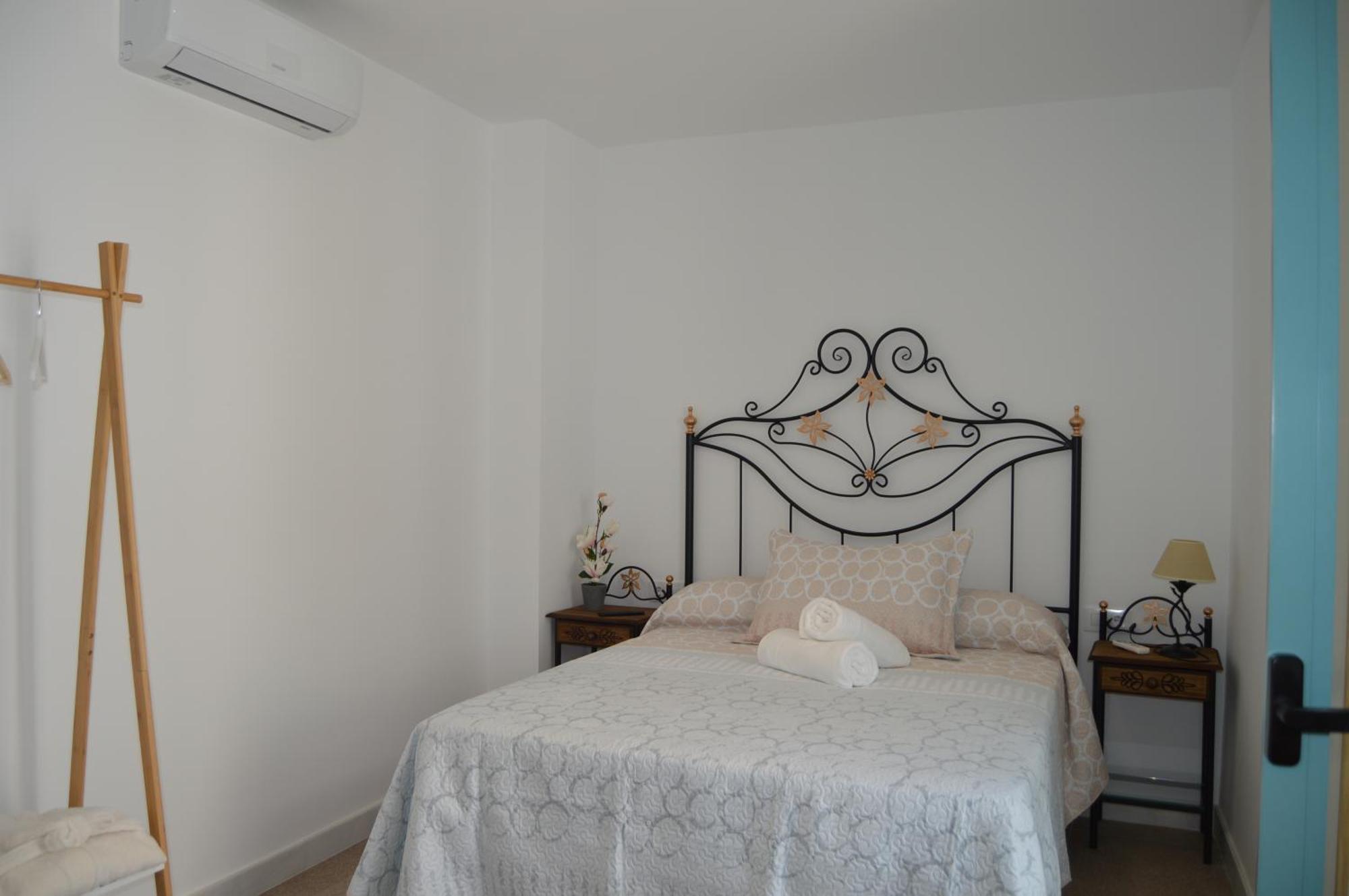 Apartamentos El Aljibe Relax Tourist Кордова Экстерьер фото